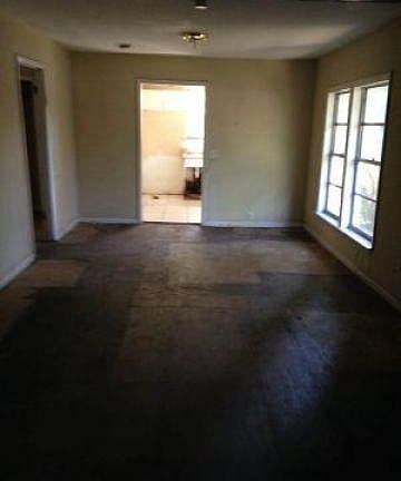 3rd image of 3303 E 28th Ave