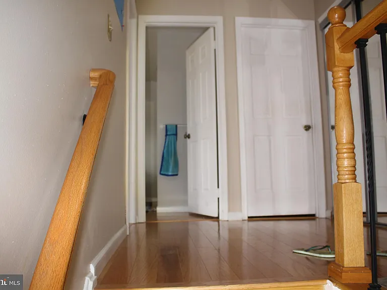 219 Meadow Dr — Photo 16