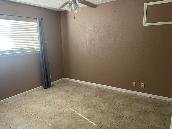 4th image of 7631 Glen Falls Dr