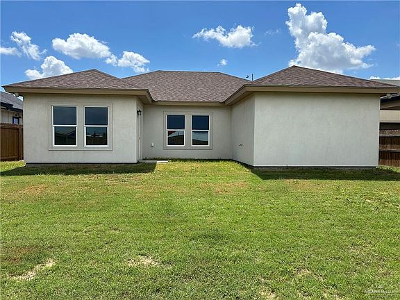 2nd image of 302 Catalina Ave