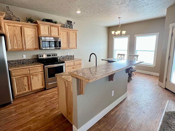 5th image of 4017 Queen Anne Dr