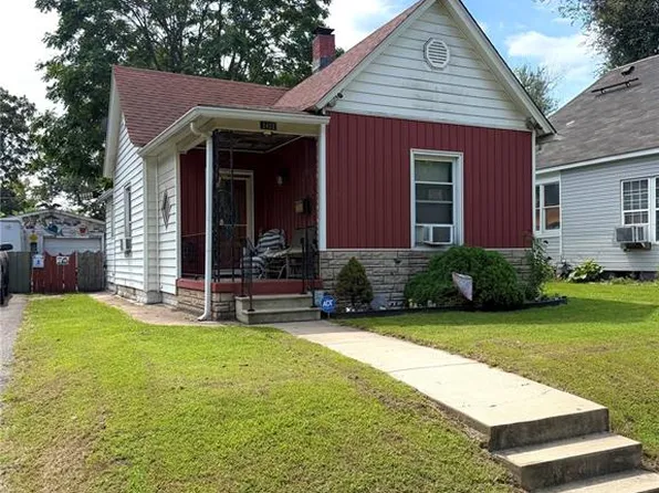 2432 Edwards St, Granite City, IL 62040