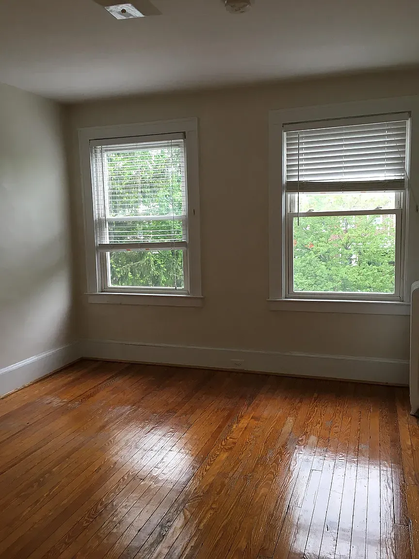 3219 Guilford Ave — Photo 2