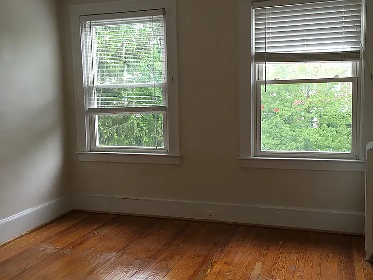 3219 Guilford Ave — Photo 3