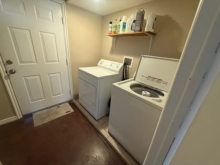 1645 E Parkway Ave #B — Photo 10