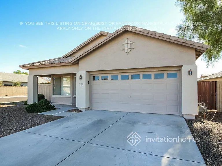 12371 W Sherman St — Photo 2