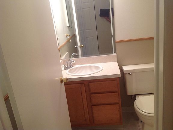 5th image of 3051 Oakridge Ct #A