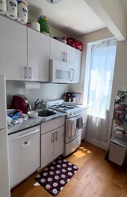 Rented by Manhattan Dwelling Corporation | media 13