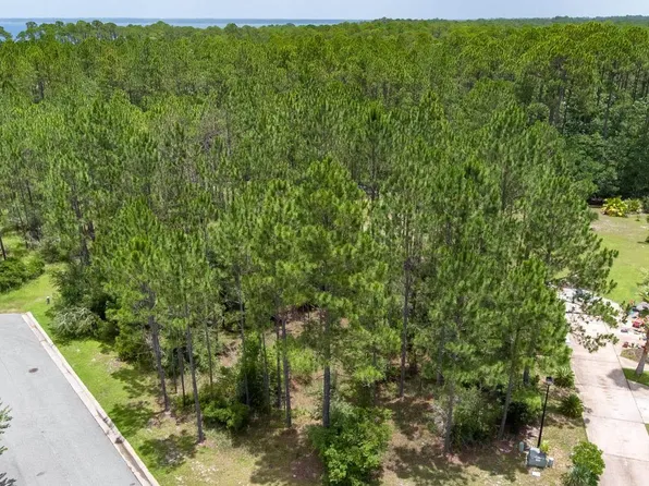 2036 Crown Pointe Blvd, Pensacola, FL 32506