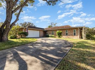 912 N Fairbairn Dr, Deltona, FL 32725