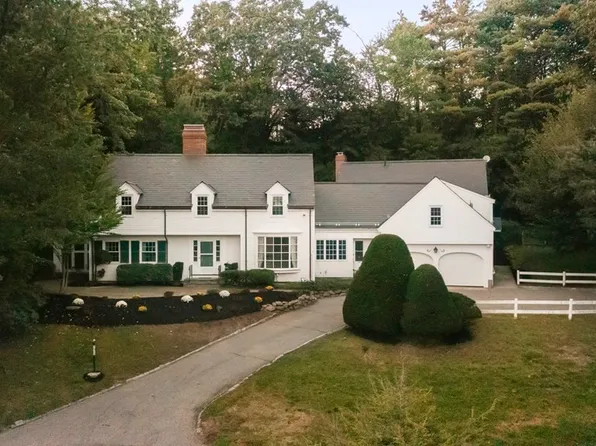 215 Chestnut Hill Rd, Newton, MA 02467