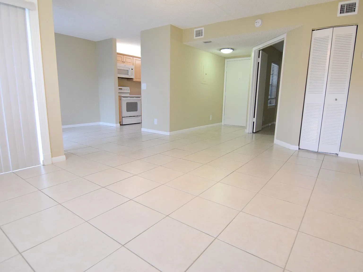 6508 Chasewood Drive — Photo 3