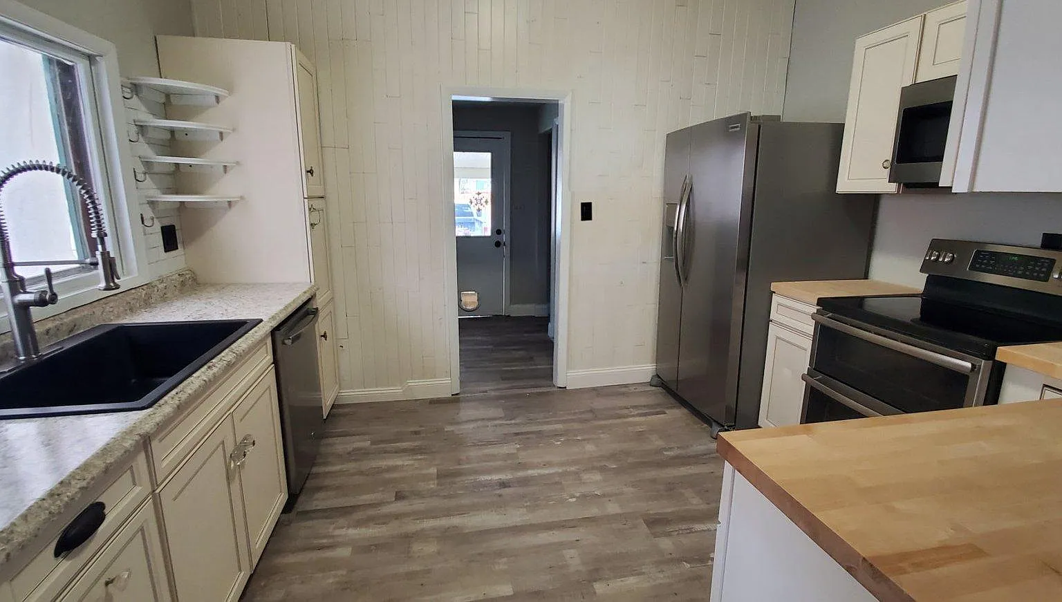 4 bed, 1410 sqft, $2,100 — Photo 4