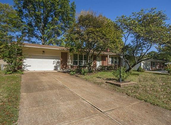 3rd image of 9625 Yorkshire Estates Dr