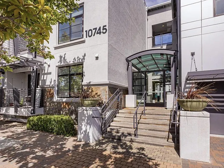 10745 N De Anza Blvd #211 — Photo 3