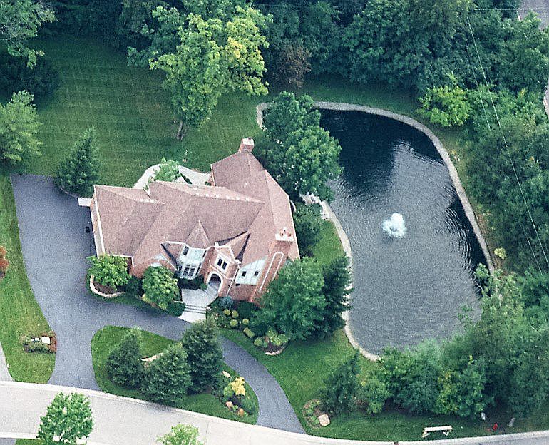 1st image of 910 Wellsley Ct