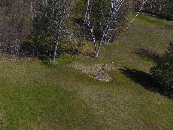 5th image of Birchwood Ln