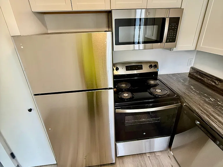 81 N Duane Ave #3 — Photo 2