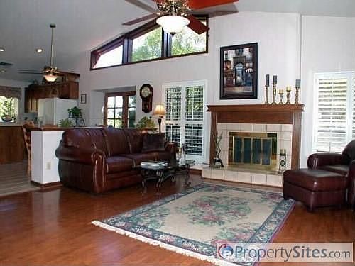 2nd image of 1264 E Le Marche Ave