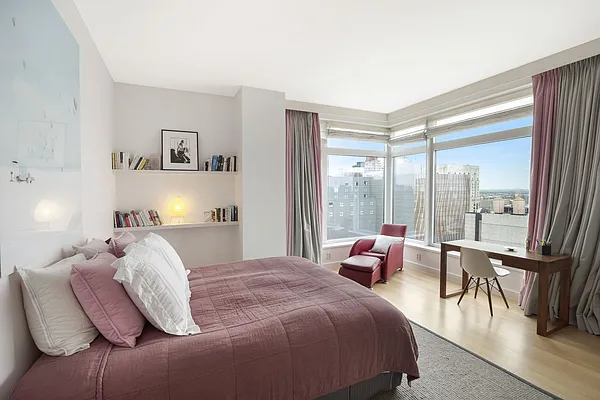 Rented by Compass | media 7