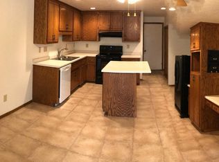 2922 Packerland Dr, Green Bay, WI 54313