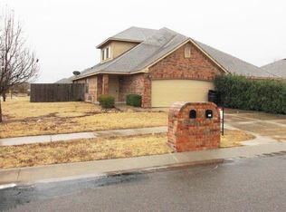 900 SW 36th St #902, Moore, OK 73160