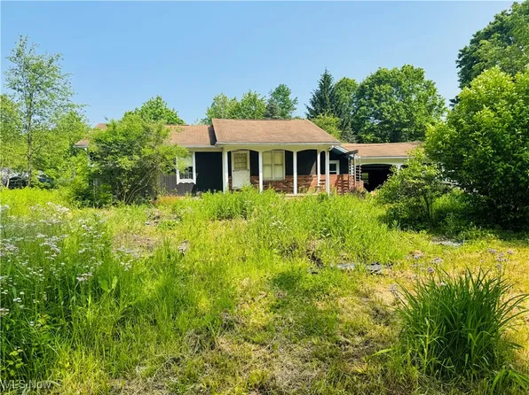 9774 Taylor May Rd, Chagrin Falls, OH 44023