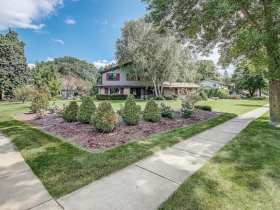 3rd image of 5950 Glen Haven Dr