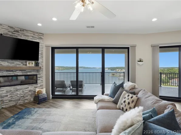 166 Captiva Dr #8C, Sunrise Beach, MO 65079
