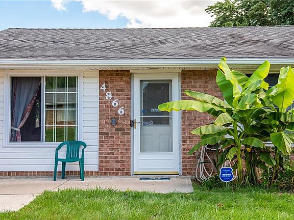 3rd image of 4866 Lodgeview Dr