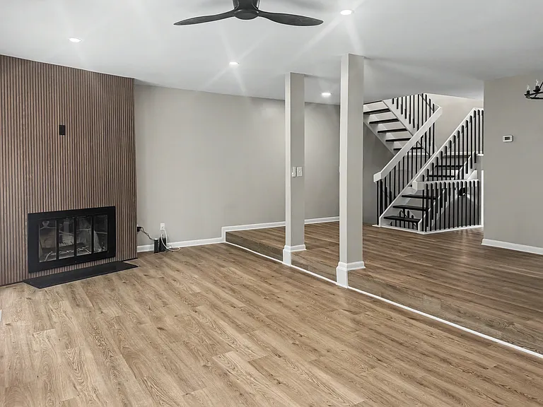 274 Mariners Cir — Photo 9