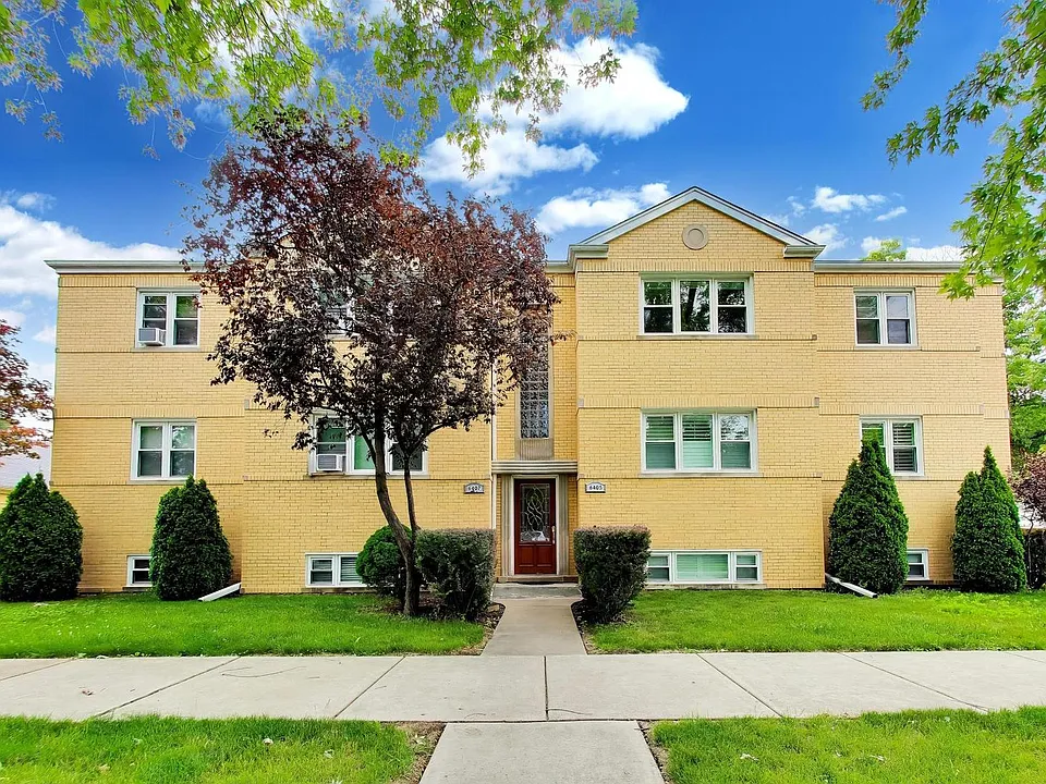 6407 N Normandy Ave #2N