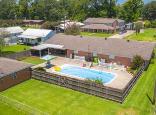 155 Roma Dr, Breaux Bridge, LA 70517