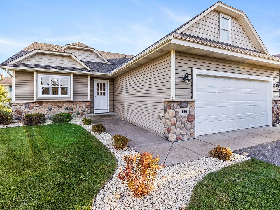 1st image of 140 Stallion Ln