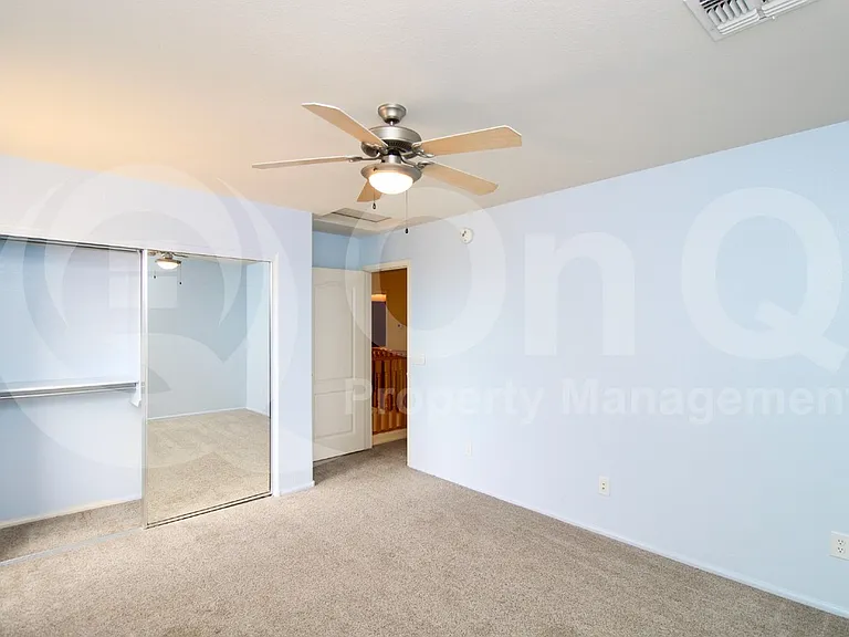 226 E Clairidge Dr — Photo 19