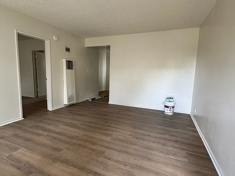 7701 Franklin St #6 — Photo 13