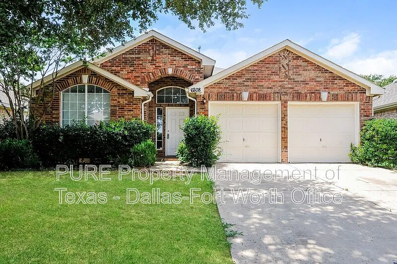 3 bed, 2.0 bath, 2148 sqft, $2,300 — Photo 1