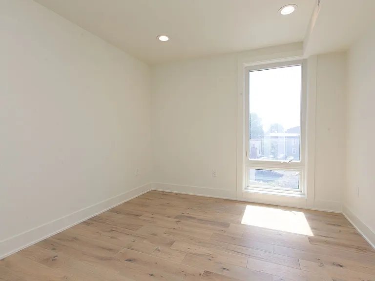 2431 Frankford Ave #15 — Photo 7