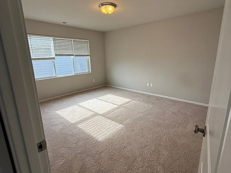 9922 13th St SE — Photo 14