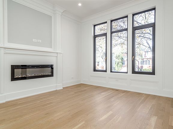 4th image of 5421 W Leland Ave