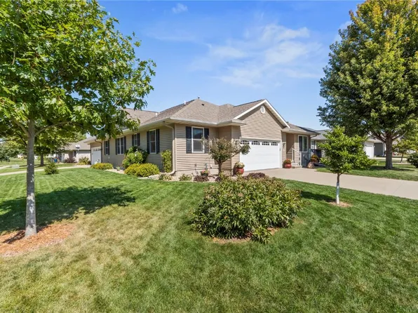 320 Shannon Dr, Robins, IA 52328