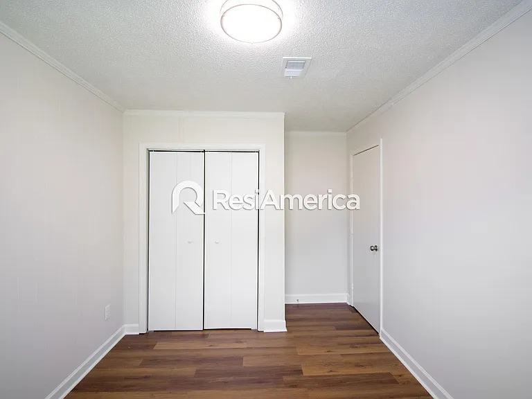 940 Dillworth St — Photo 15