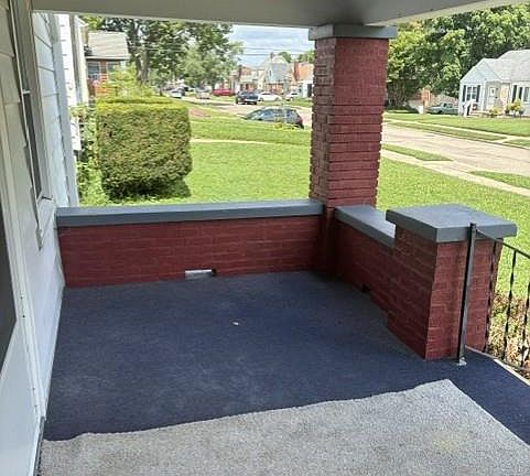 5th image of 671 Ridgewood Ave