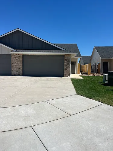 17129 W Lawson St Photo 1
