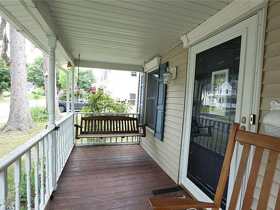 4th image of 38 Hulburt Ave