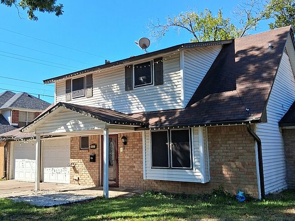 2nd image of 1111 Hickory St
