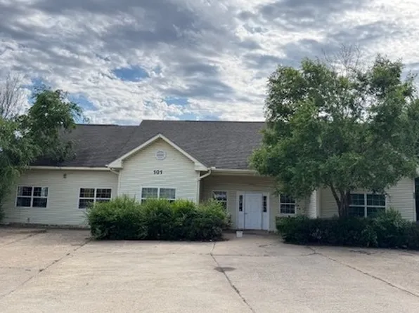 101-103 Donald Fulton Dr, Sikeston, MO 63801