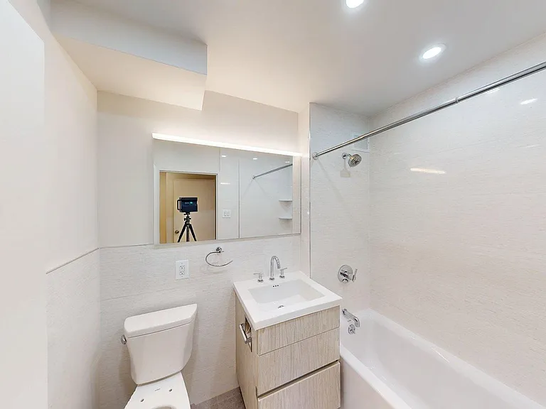 284 Mott St #2M — Photo 9