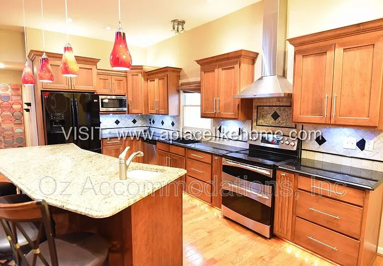 1140 SW Huntington Dr — Photo 7