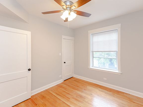 3rd image of 2939 N Broadway St #29513